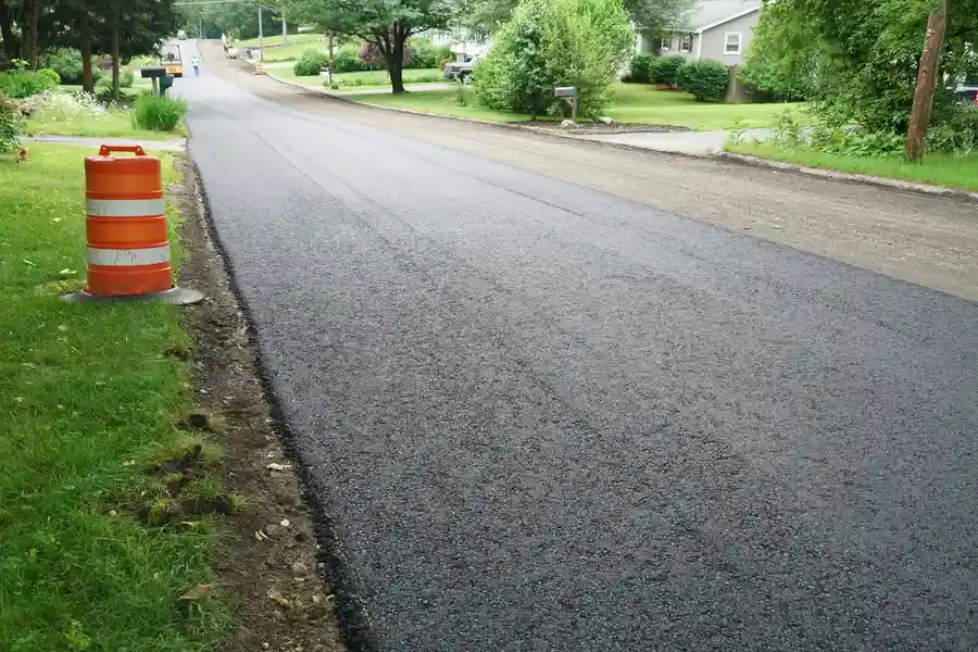 How Weather Conditions Affect Asphalt Paving Performance Brentwood, NY